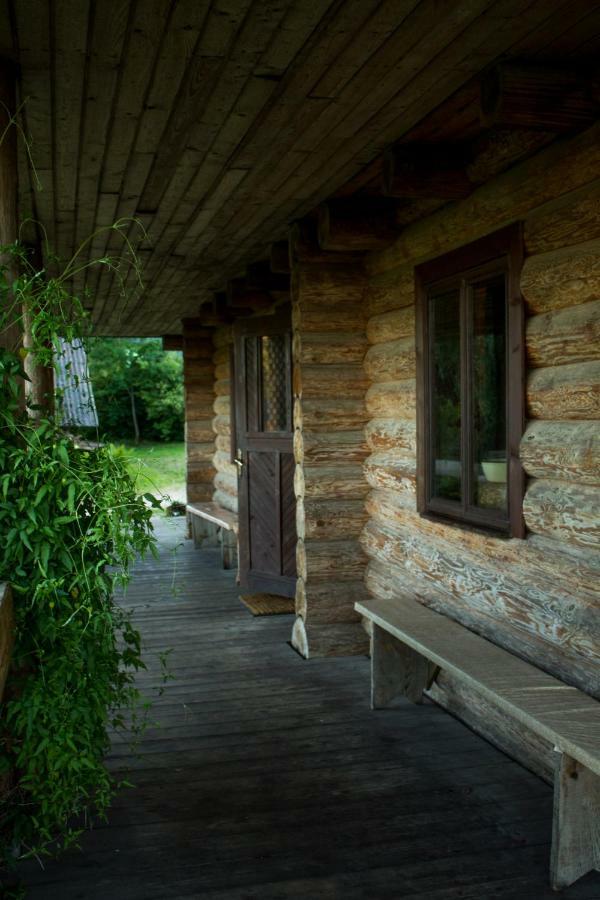 Вилла "Ziedkalni" Бирини Экстерьер фото