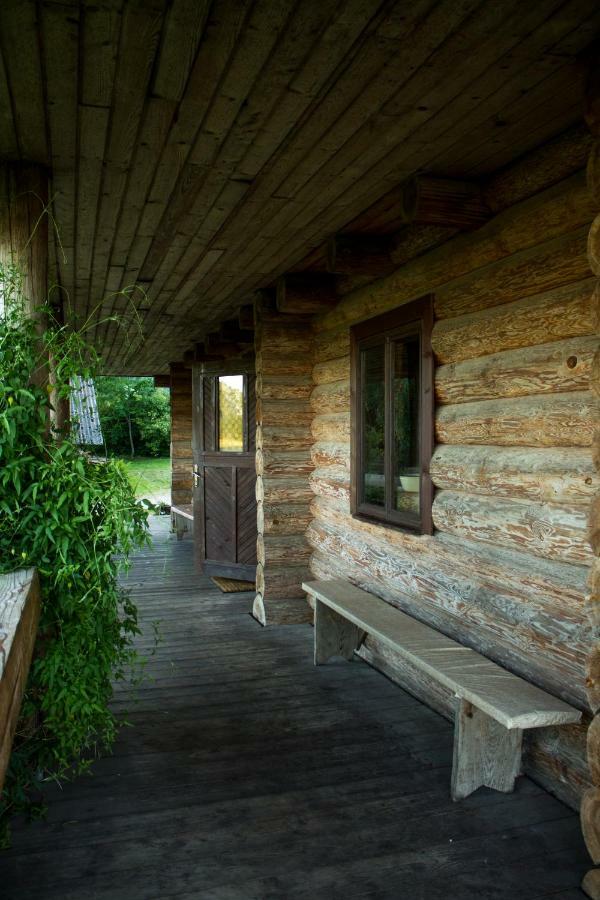 Вилла "Ziedkalni" Бирини Экстерьер фото